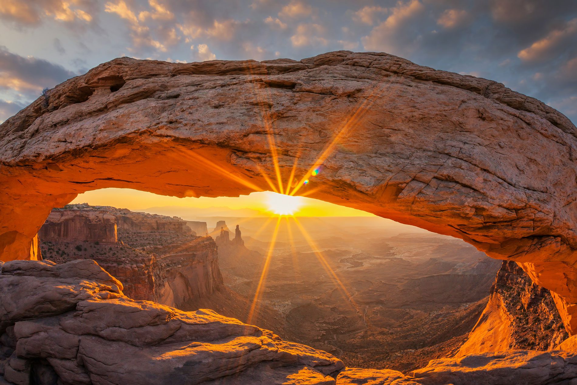 getty-images-CkK69w3F5d0-unsplash Utah Desert Rock Formation at Sunset